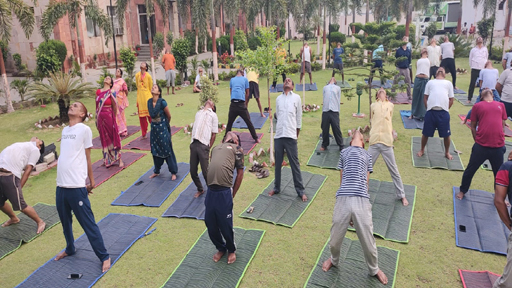 Yoga Classes in Patna, Best Yoga Classes in Patna, Yoga Therapy in Patna,Acupressure Therapy in patna