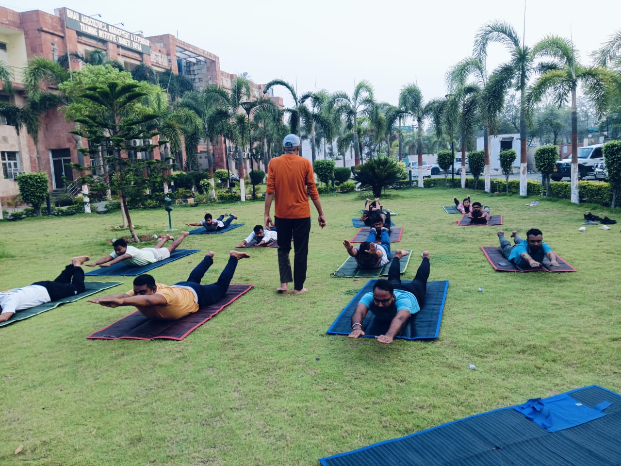 Yoga Classes in Patna, Best Yoga Classes in Patna, Yoga Therapy in Patna,Acupressure Therapy in patna